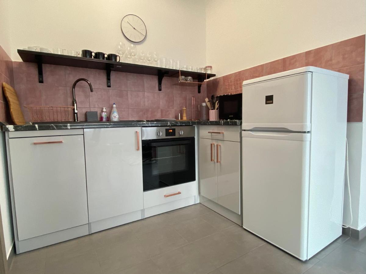 Spirit Homes Apartments オロシュハーザ エクステリア 写真