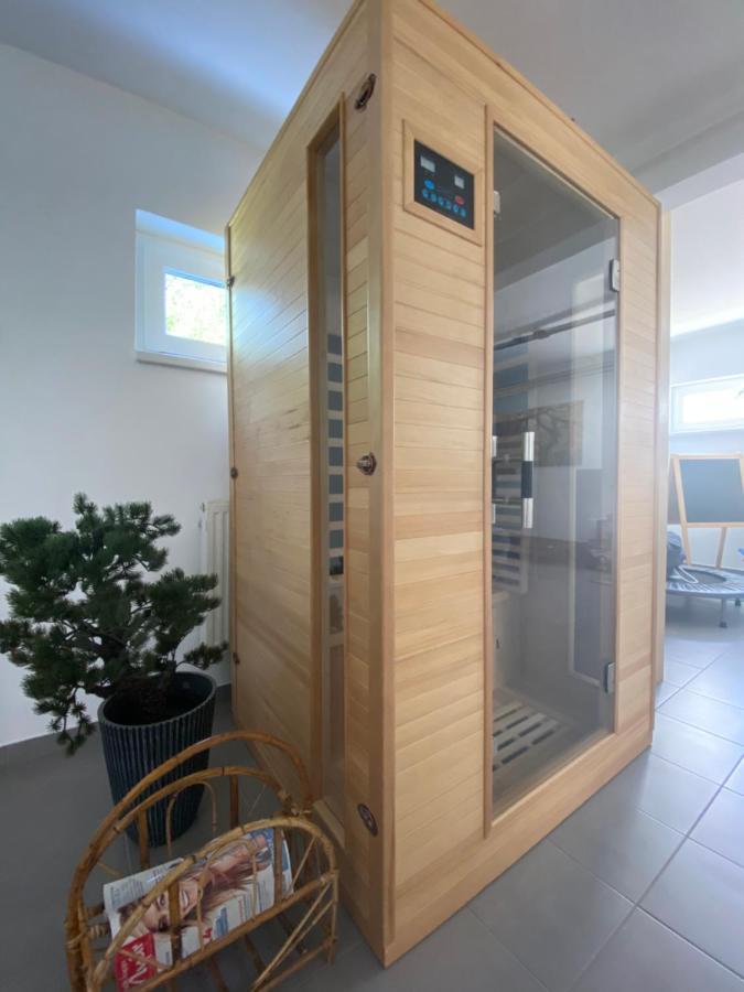 Spirit Homes Apartments オロシュハーザ エクステリア 写真