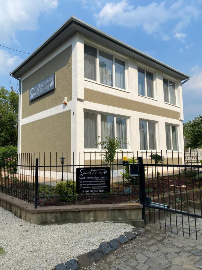Spirit Homes Apartments オロシュハーザ エクステリア 写真