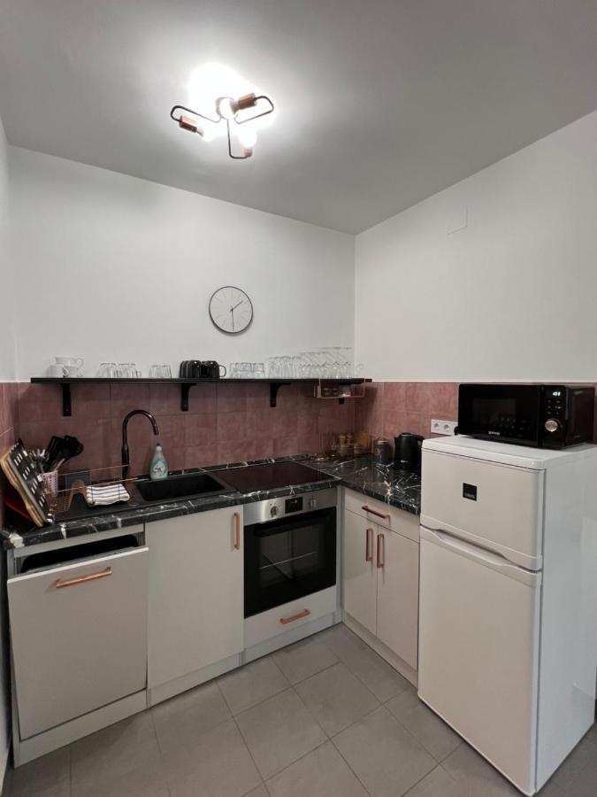 Spirit Homes Apartments オロシュハーザ エクステリア 写真