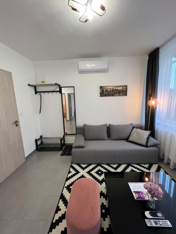 Spirit Homes Apartments オロシュハーザ エクステリア 写真