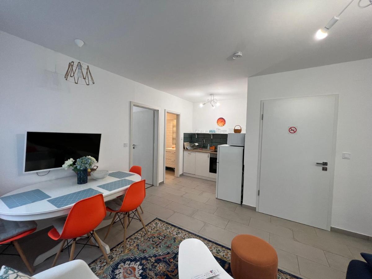 Spirit Homes Apartments オロシュハーザ エクステリア 写真